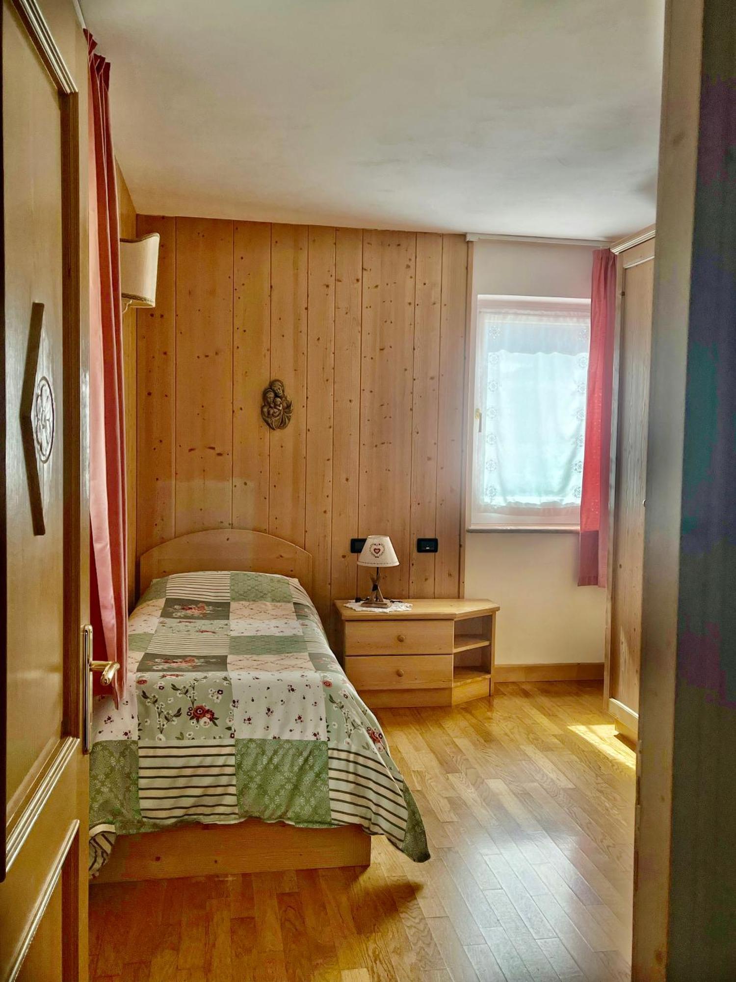 Villa Iris - La Prima Villa Vacanze Nell'Altopiano 阿西阿高 外观 照片